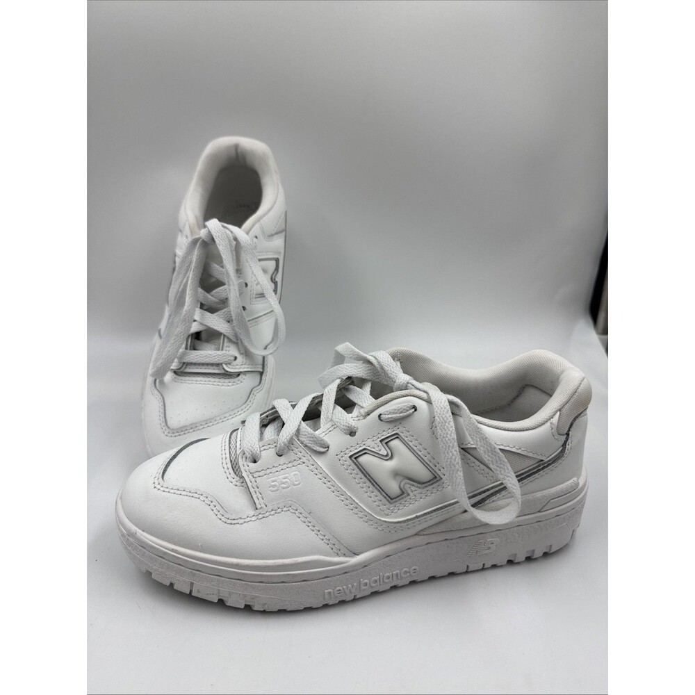 New balance 550 Boys Size 6 GSB550WW Triple White Sneakers Shoes
